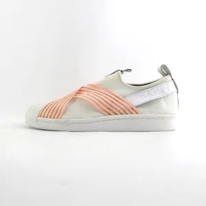 ADIDAS . Running Shoes Logo