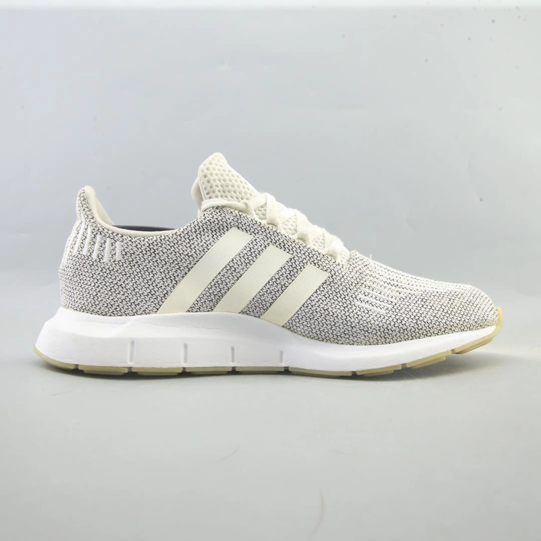 ADIDAS SWIFT RUN X Running Shoes Altra