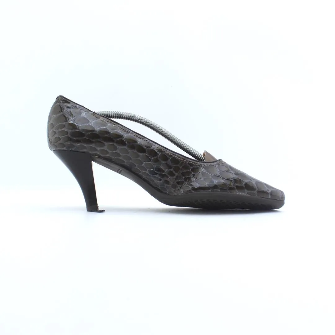 AEROSOLES . High Heels On Motorcycle