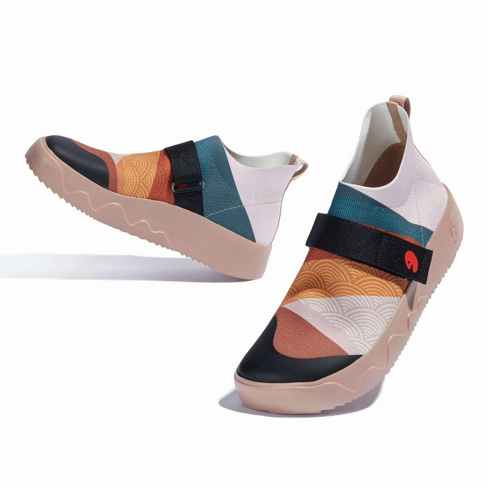 Mountain Grain Fuerteventura VI Women Ariate Boots