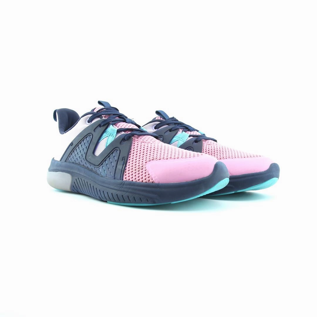 Low Profile Running Shoes AMERICAN BRAND .