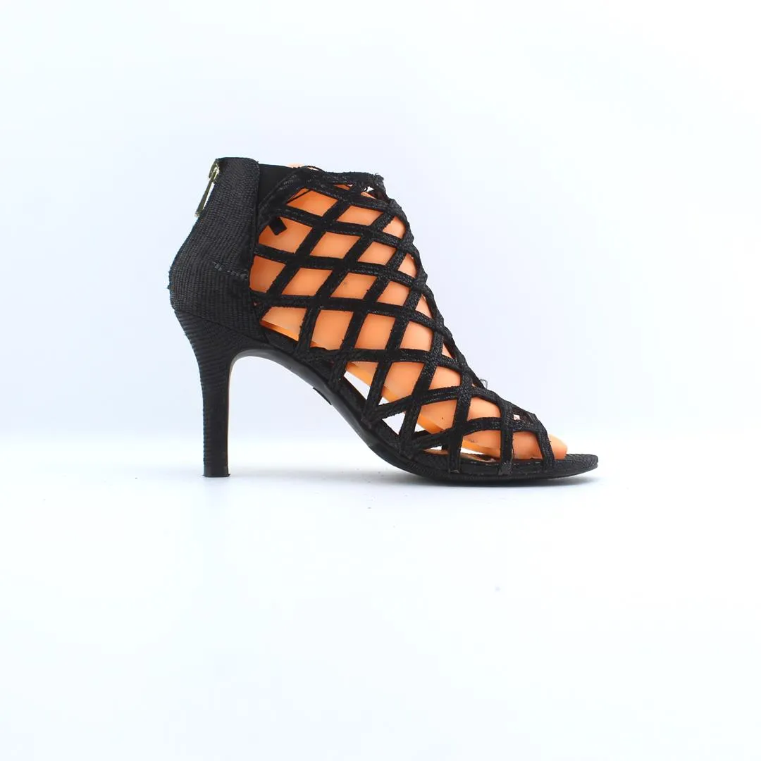 High Heel Feet A.N.A A NEW APPROACH