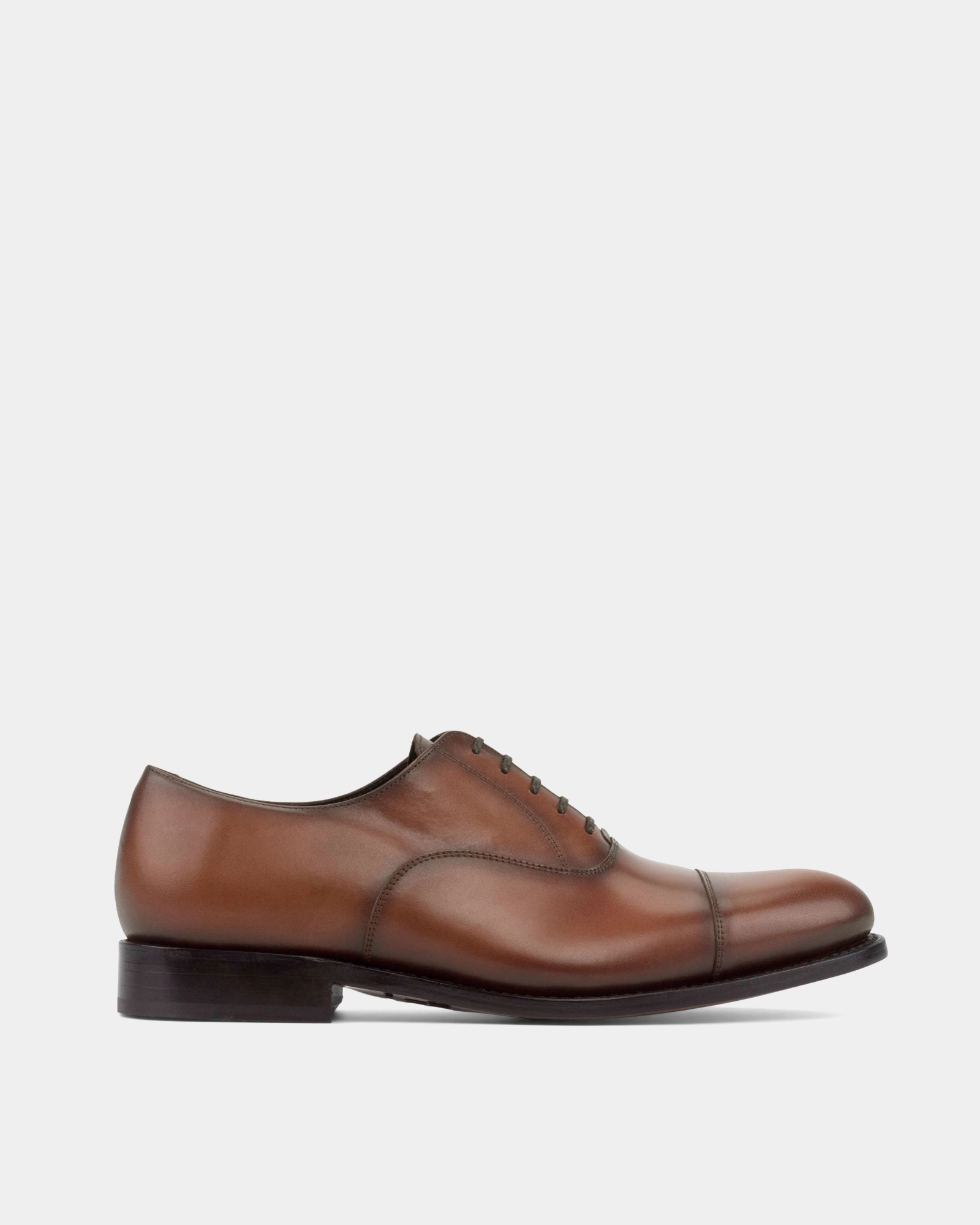 Ashford Cognac Cap Toe Oxford - 675 Modern Essentials Cap Toe Oxfords