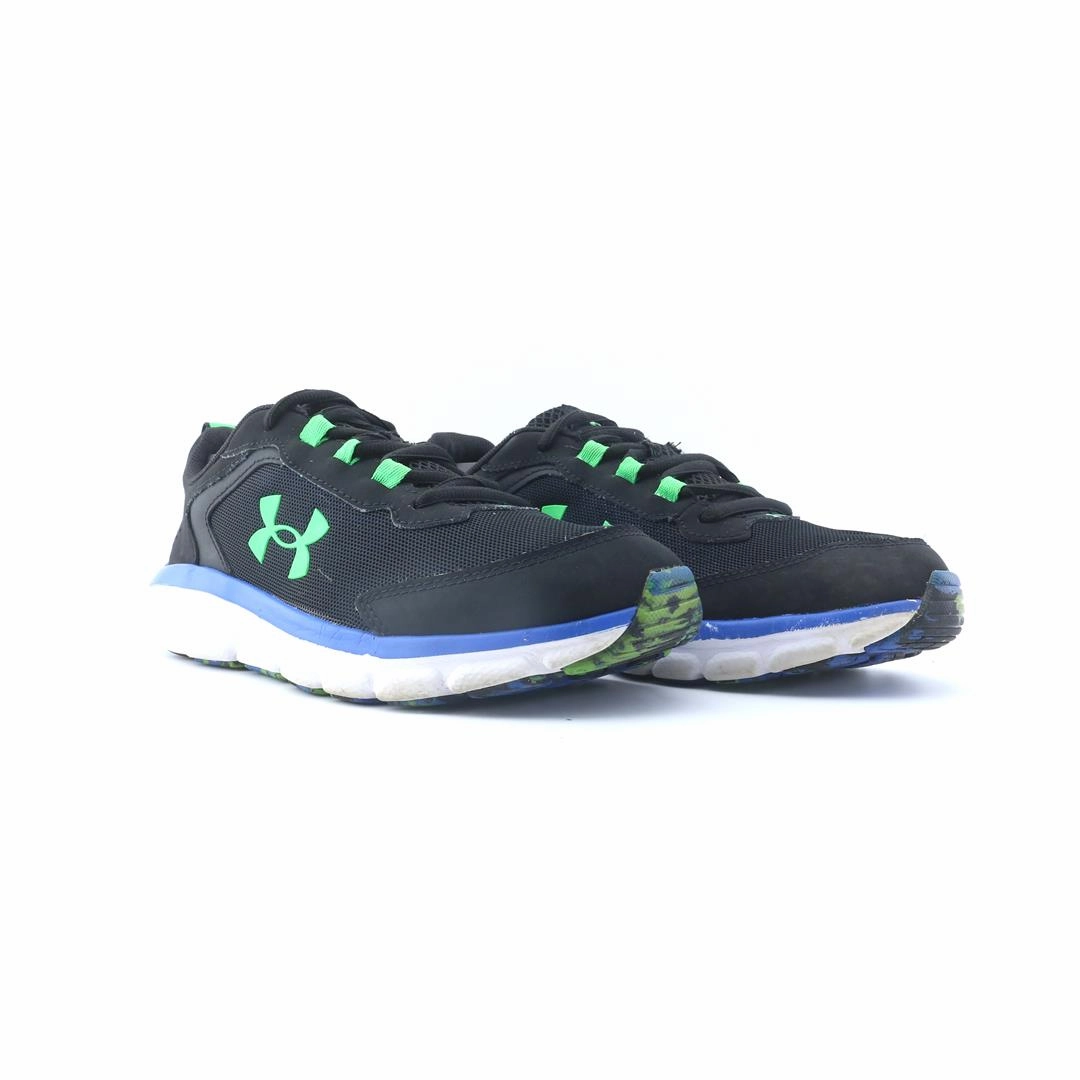 Running Cloud Shoes UNDER ARMOUR ASSERT 9