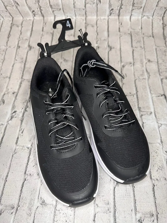 Athletic Works: Black Tennis Shoes - 4Y   NEW!! Tennis Shoes Skechers