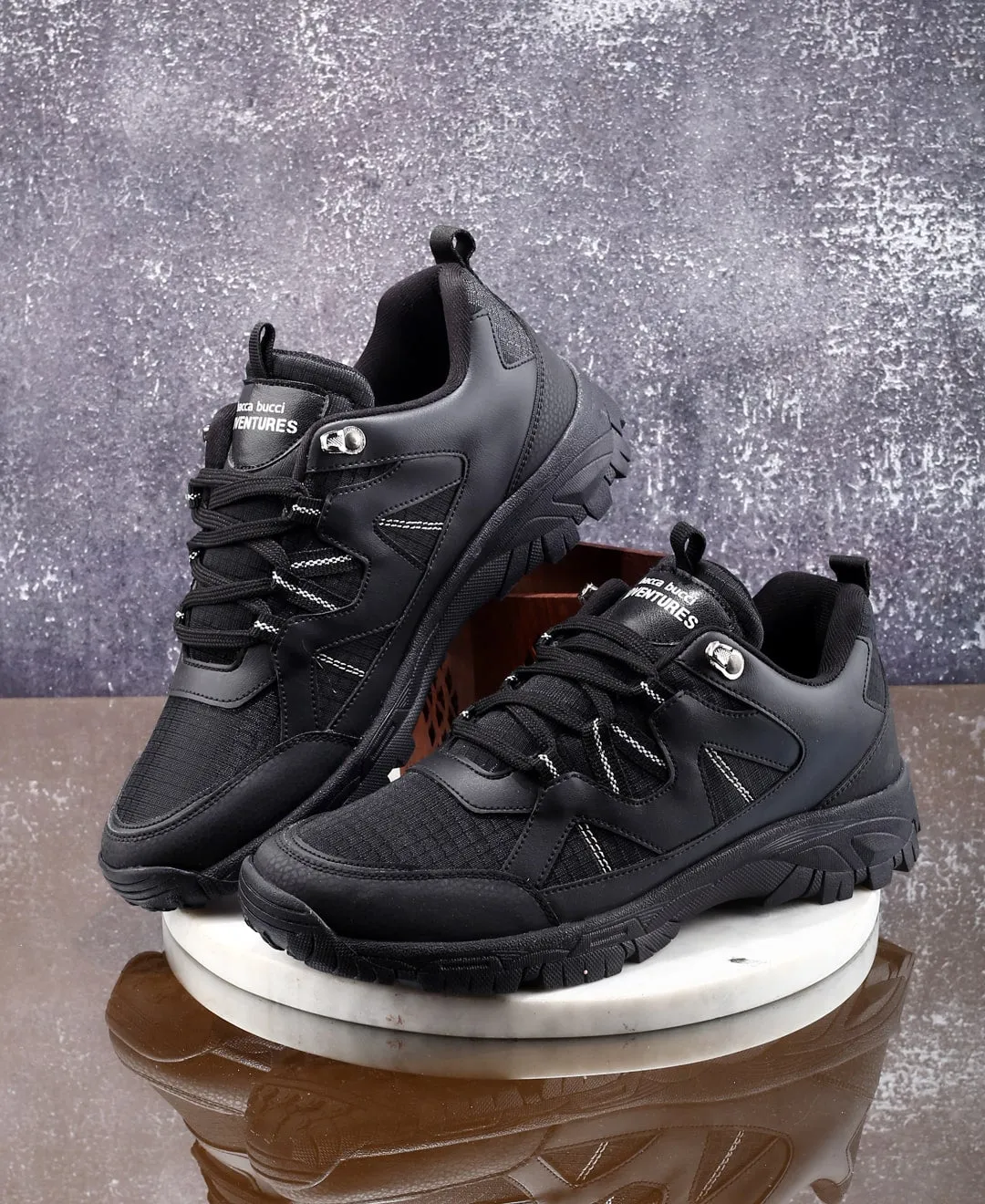 Bacca Bucci Atlas Sockless Hiking Shoes