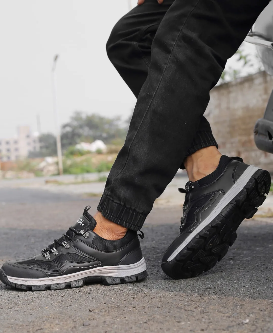 Bacca Bucci Osprey Vibram Sole Hiking Shoes