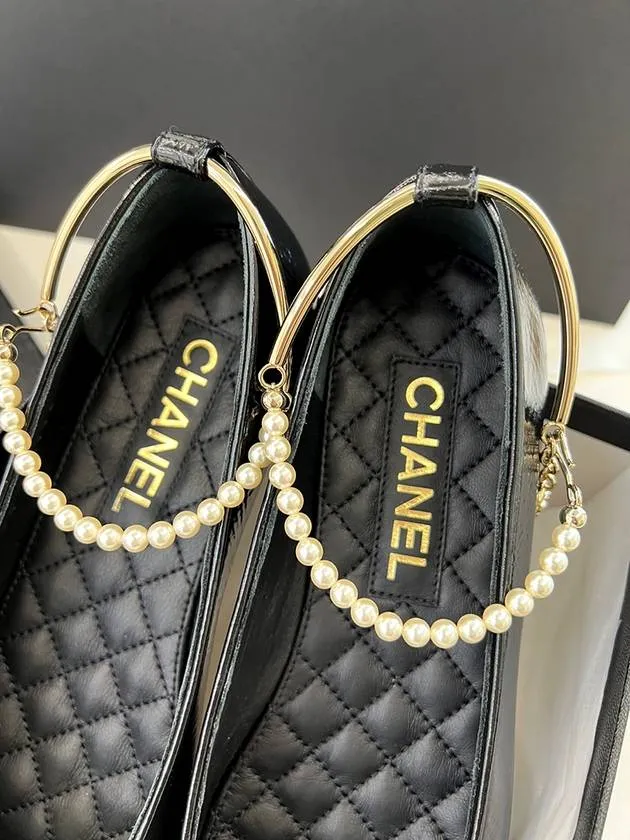 Ballerina Flat Shiny Lambskin Metal Imitation Pearls & Black Chanel Shoes For Flat Footed Person