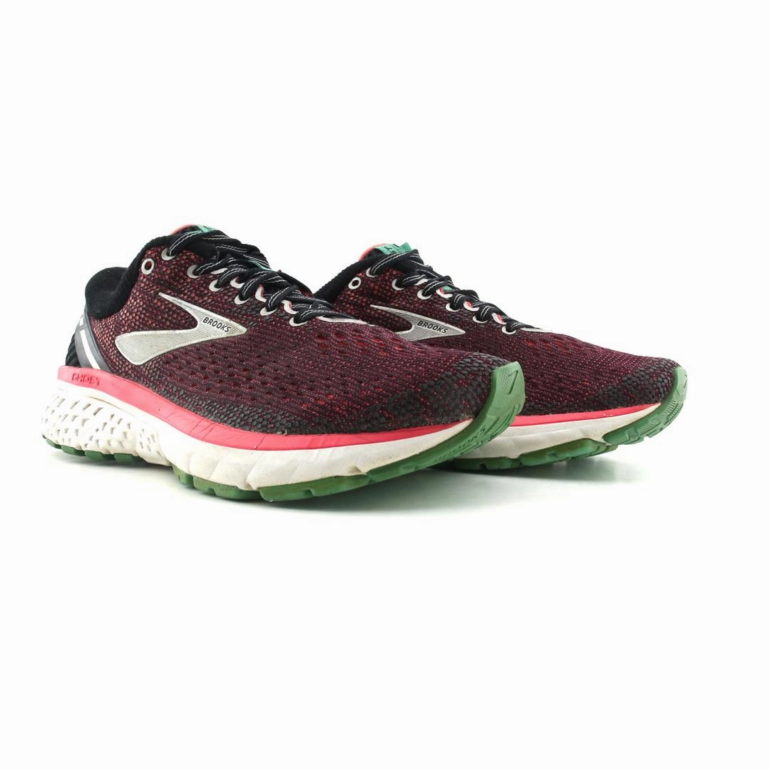 Running Shoes Without Shoelaces BROOKS GHOST 11