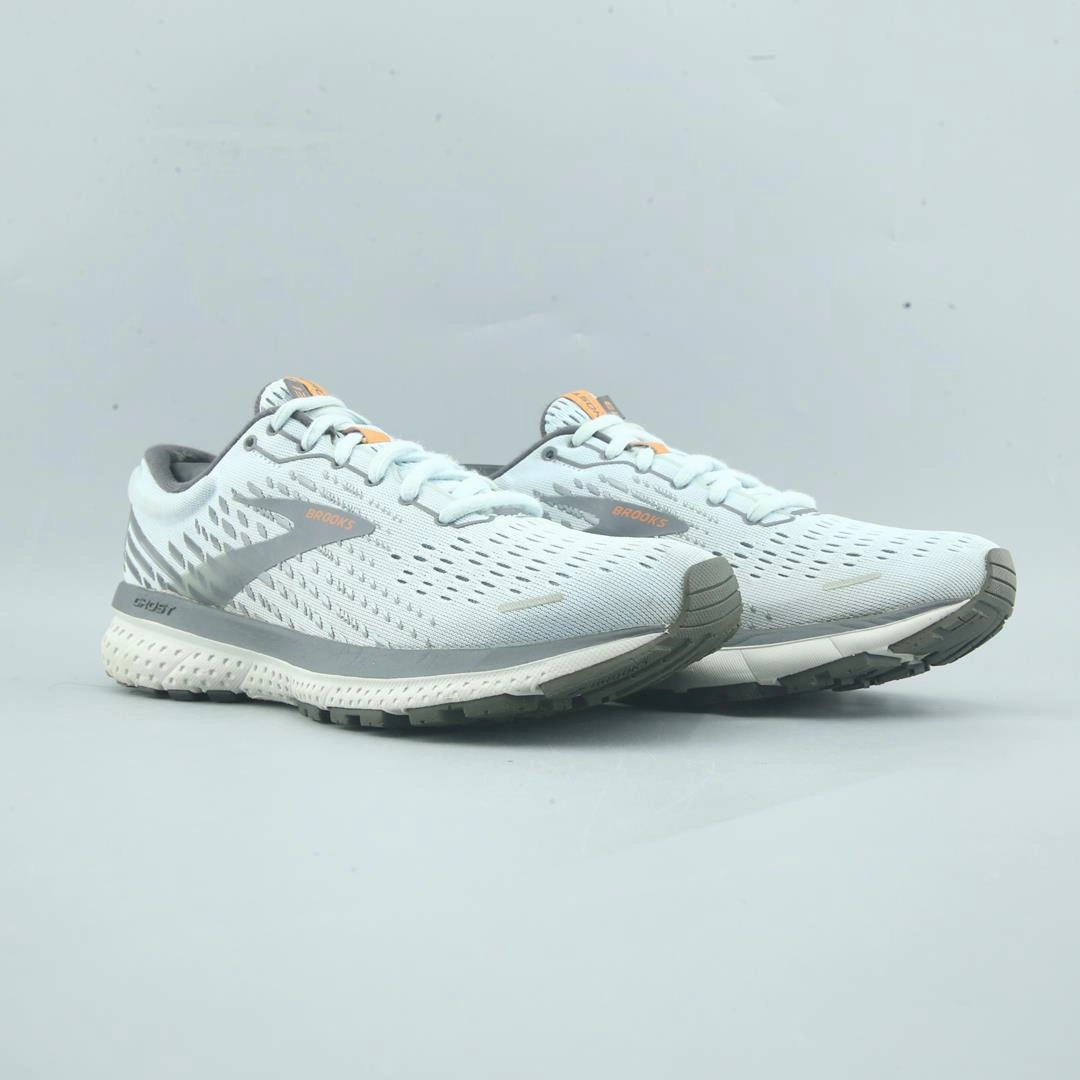 BROOKS GHOST 13 Best Wide Running Shoe