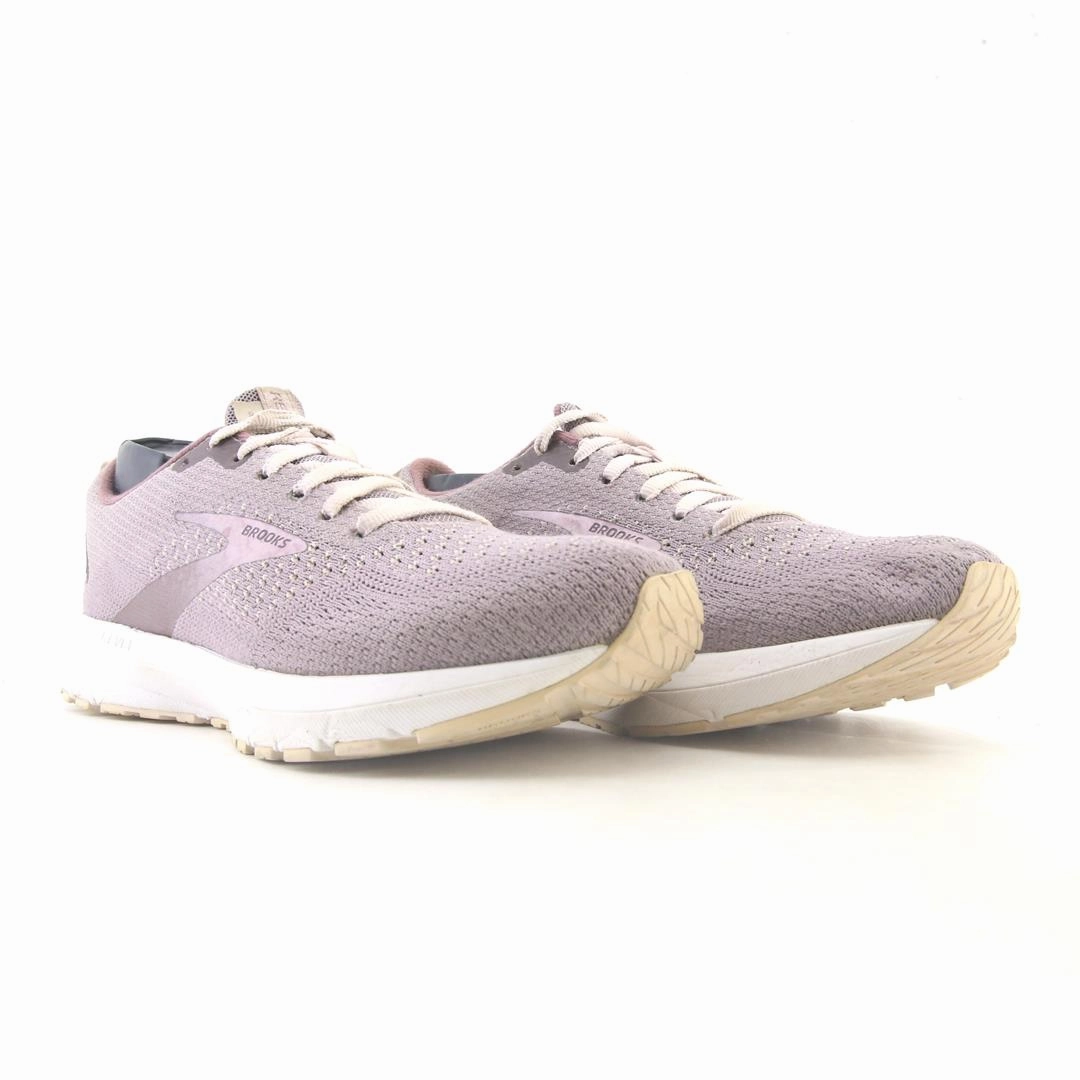 BROOKS REVEL 4 Lacing Your Running Shoes