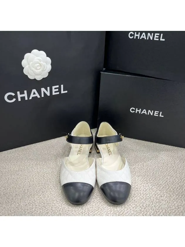 Running Shoes For Flat Footed CC Logo Mary Jane Flat Black White Chanel