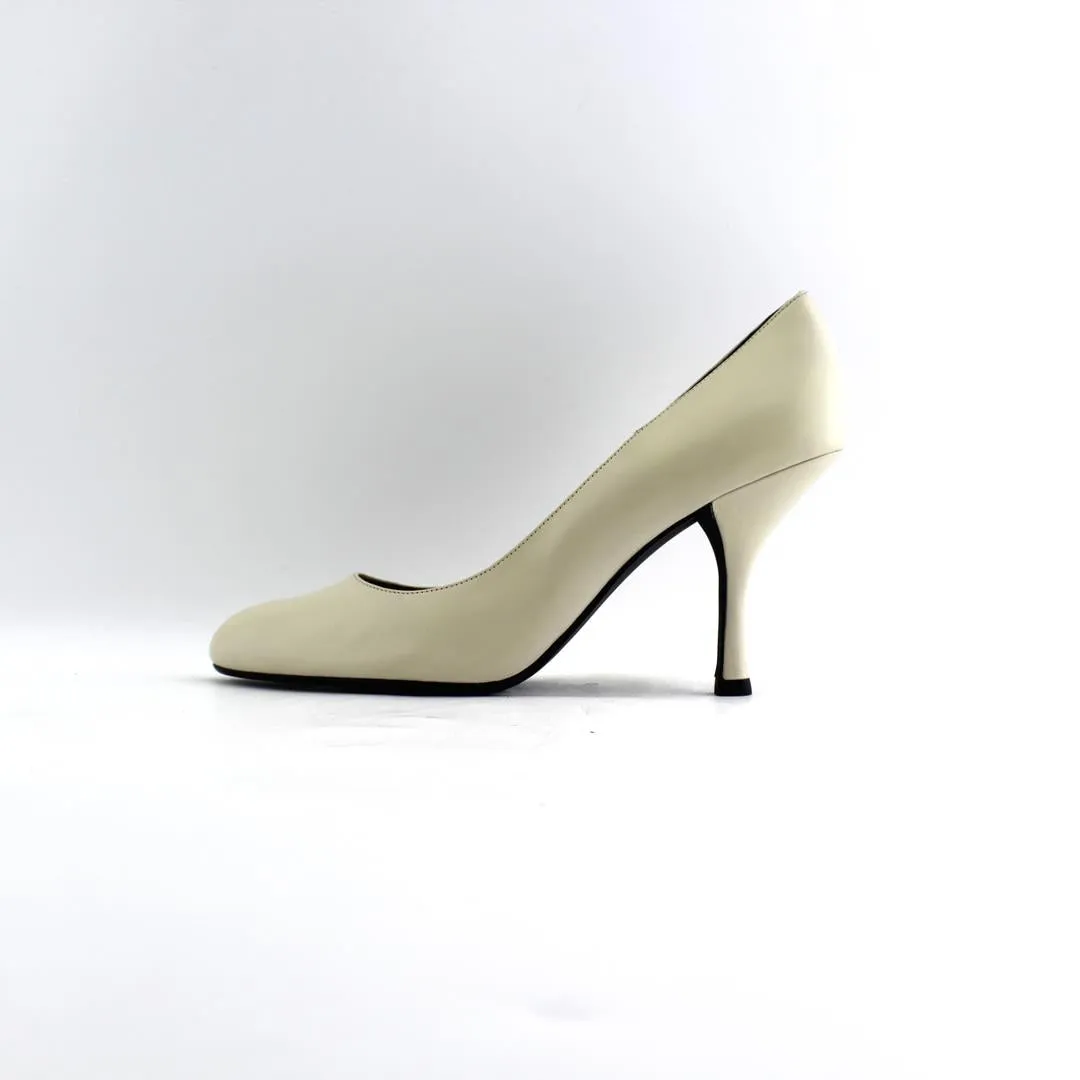 CHINESE LAUNDRY YANNI To Walk In High Heels