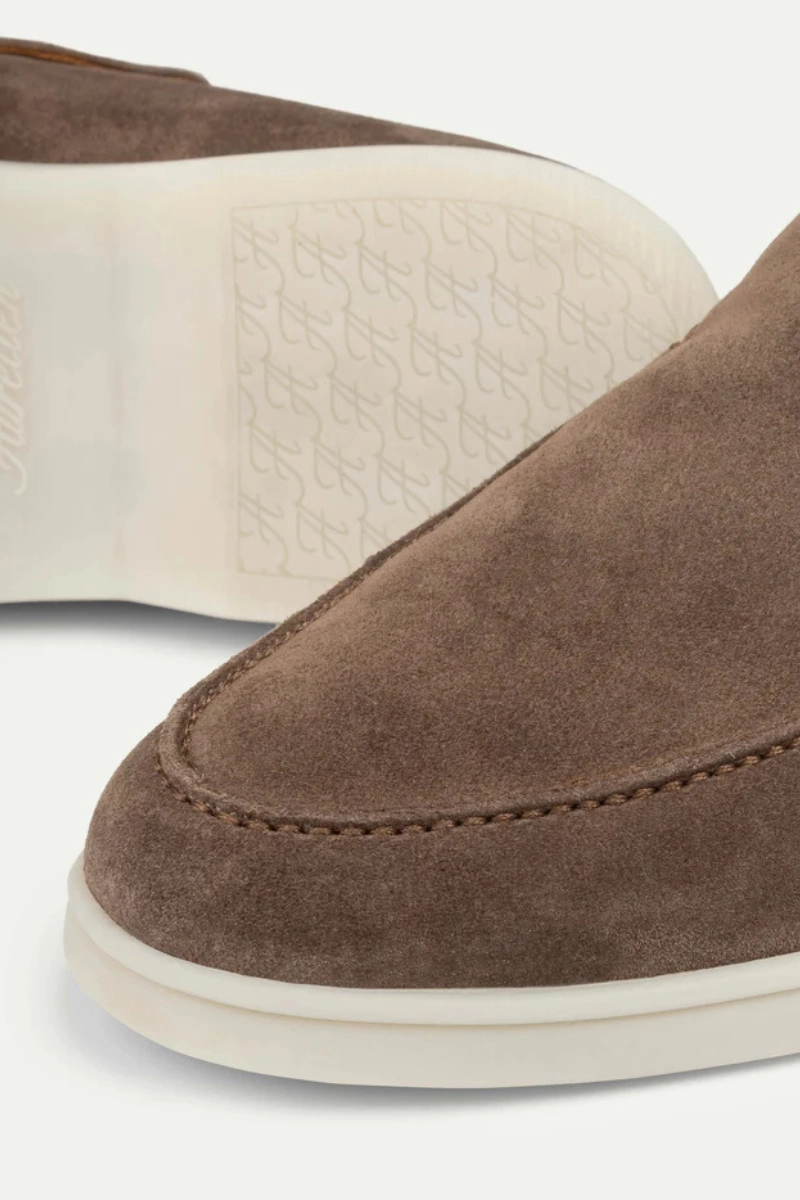 City Loafer Rugged Boots