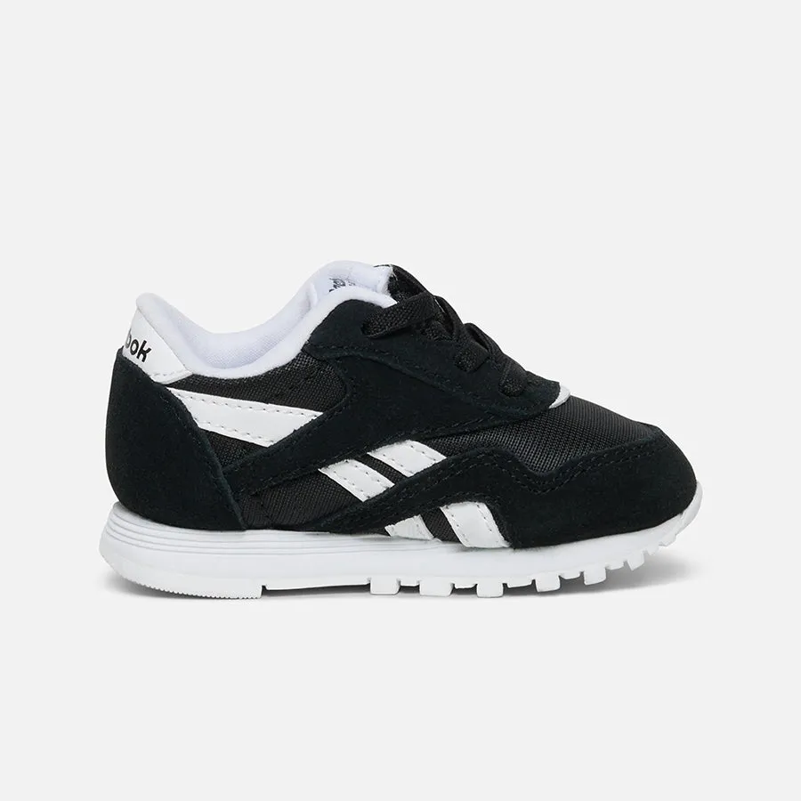 Cl Nylon Black/White Low Top Leather Sneakers