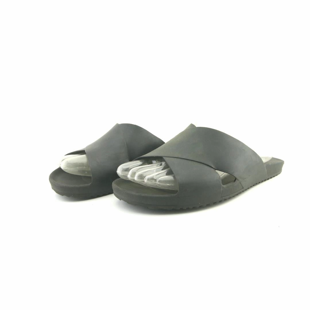 Feathery Slippers OKA BEE .