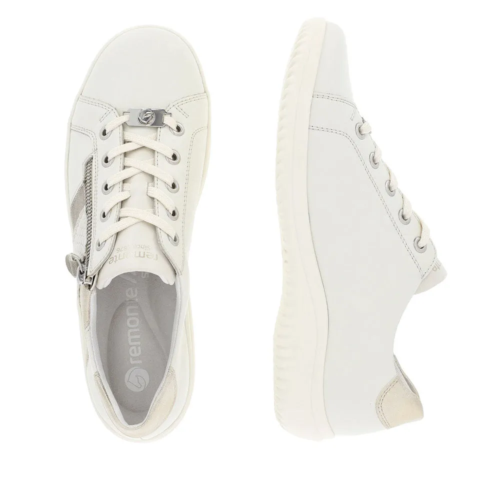 D1E00 Football Sneakers