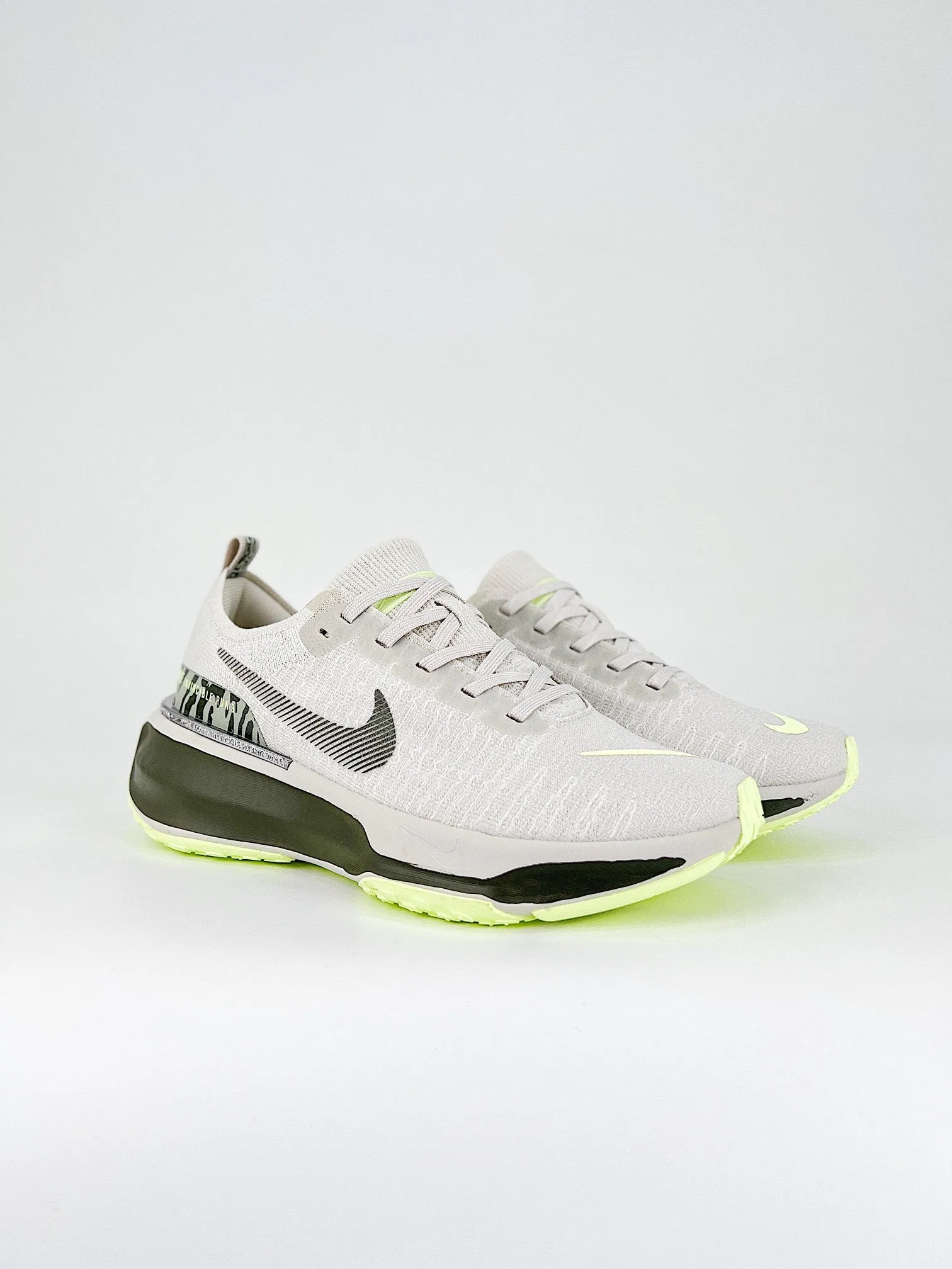 Nike College Shoes NK Zoom X Invincible Run Fk 3