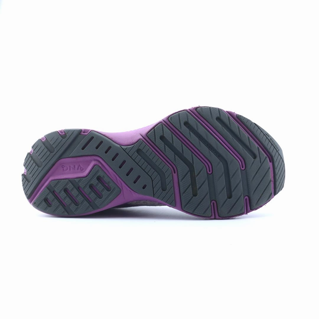 Using Running Shoes On Stairmasters BROOKS LAUNCH 9