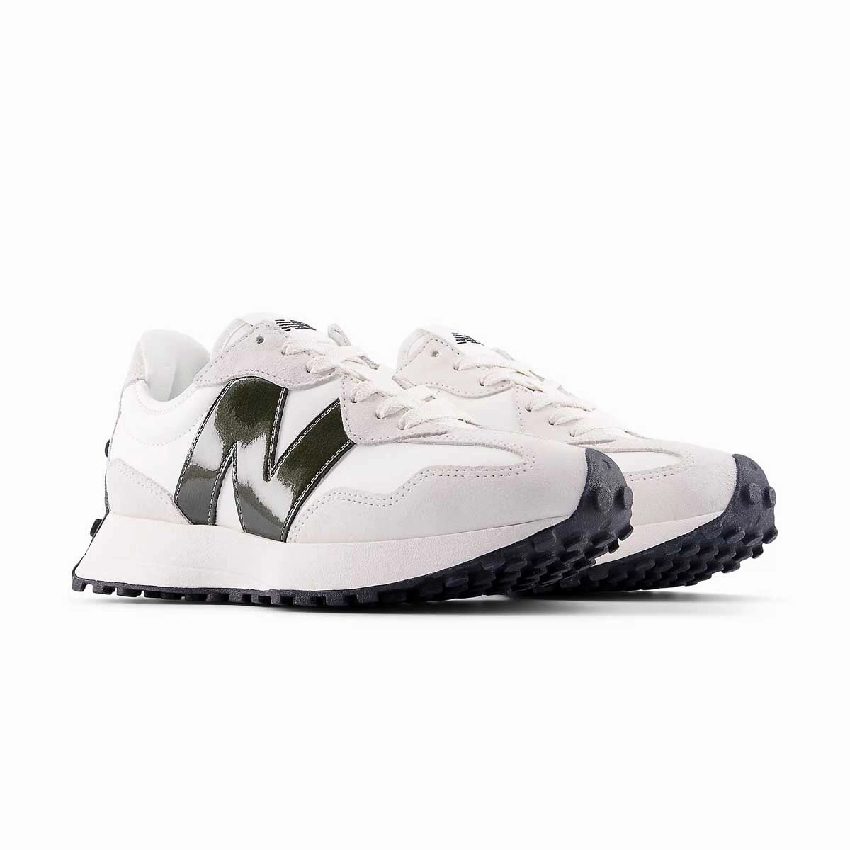 327 'Sea Salt Dark Olivine' Figs New Balance 996