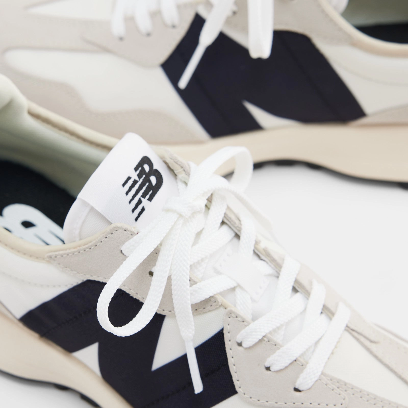 New Balance Coaches Shoes NEW BALANCE WS327FE