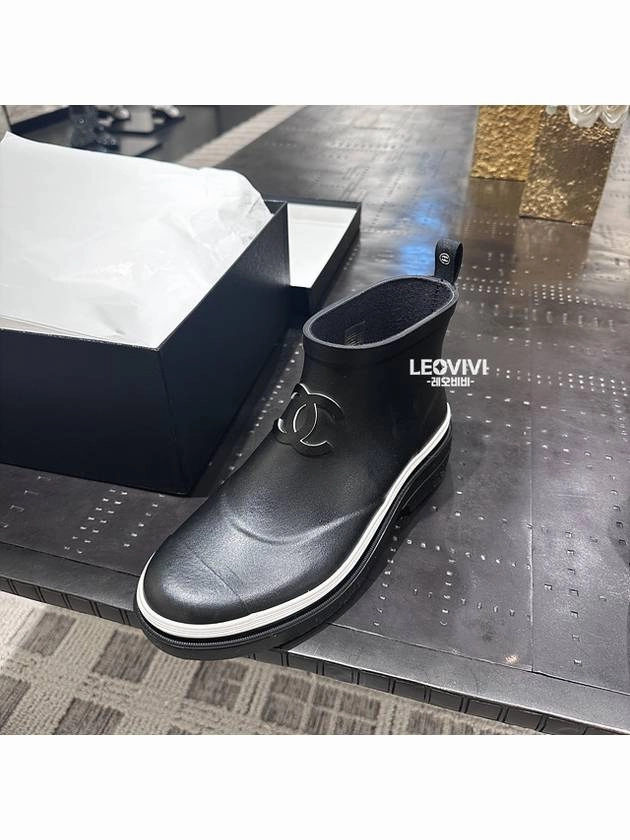 Hiking Shoes And Boots CC Logo Rubber Ankle Rain Boots Black Chanel