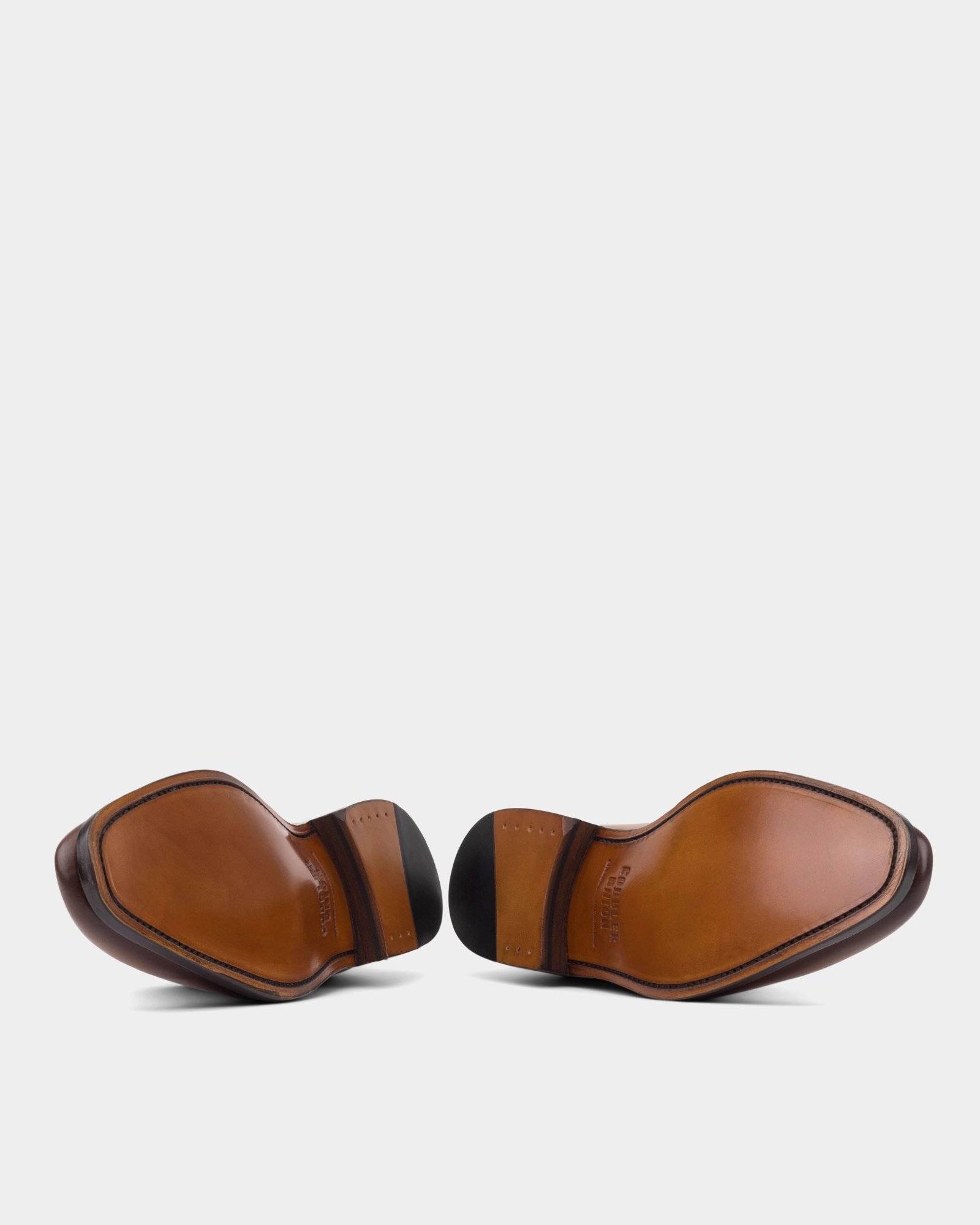 Vincent Brown Wholecut in 722 Patent Leather Lace Up Oxfords