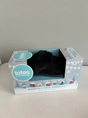 Slippers By Totes In Black Clouds Slippers