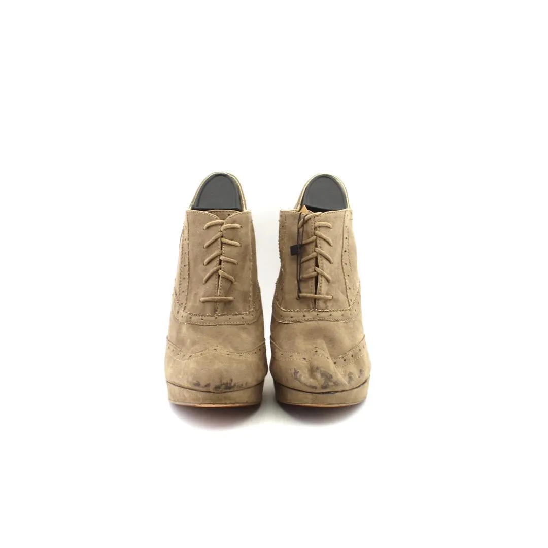 FOREVER 21 . Goldfish High Heels