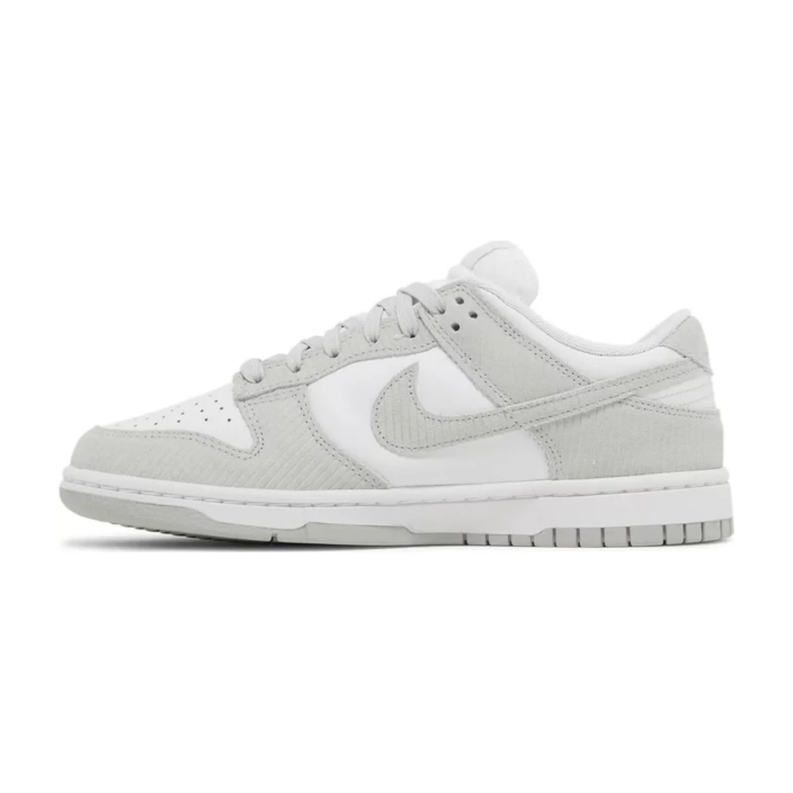 Bapes Sneakers Women's Nike Dunk Low, Light Silver Corduroy