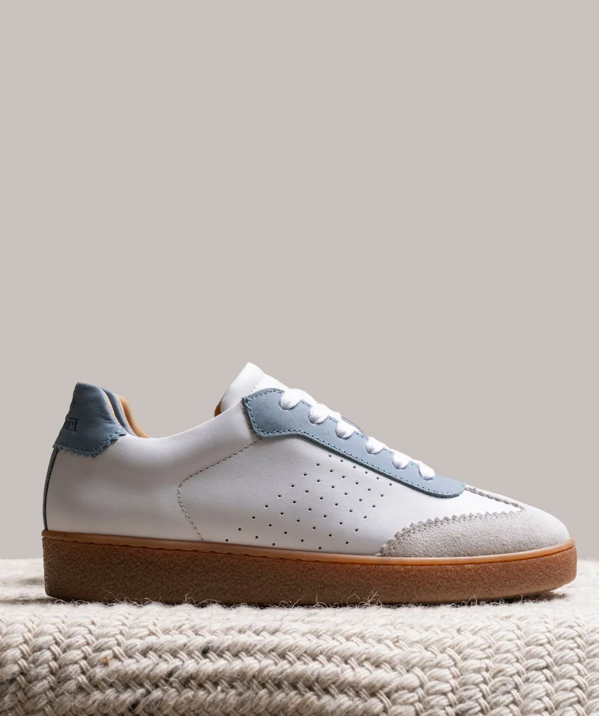 Silver Sneakers Programs Sneakers JANE Ciel et Blanc
