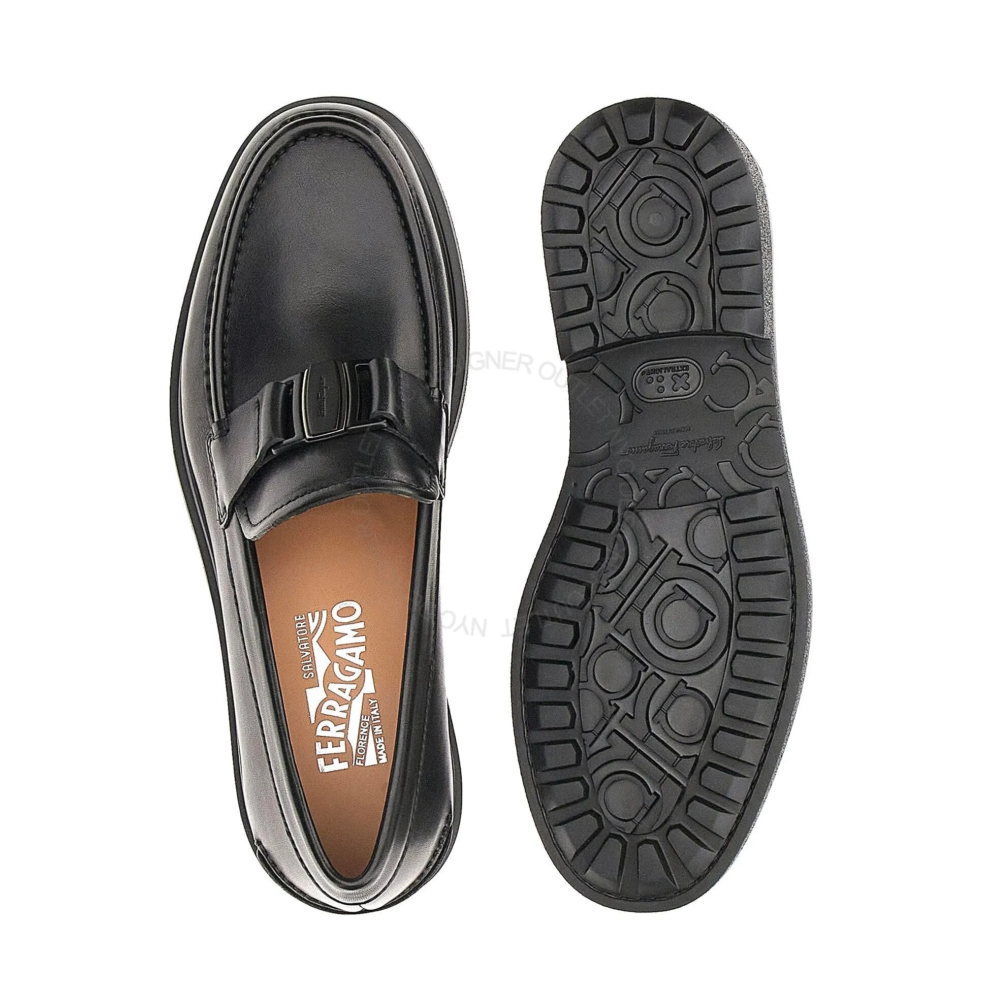 Ferragamo Plano Loafers Loafers And White Socks