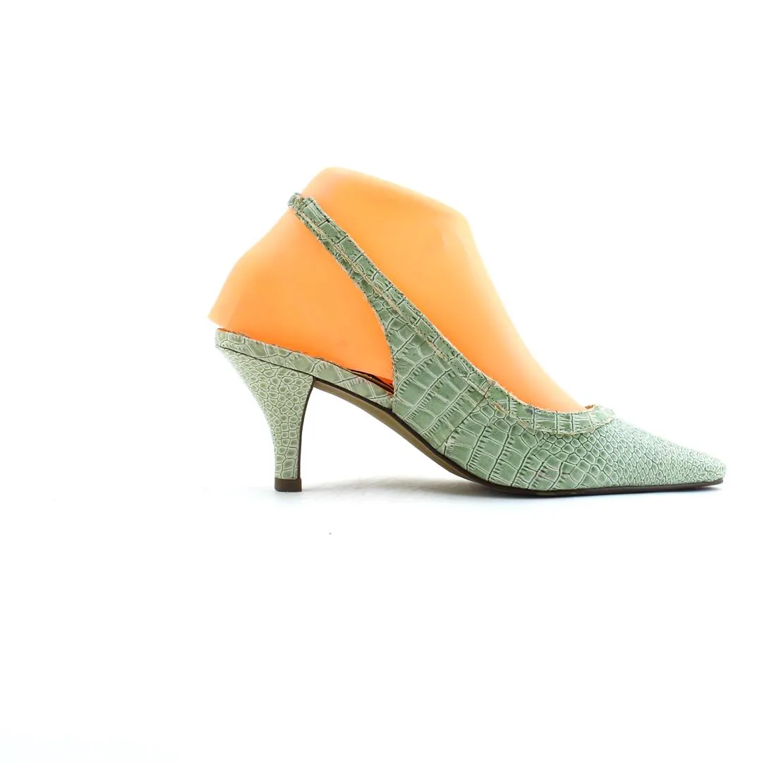 KAREN SCOTT . Secretaries In High Heels