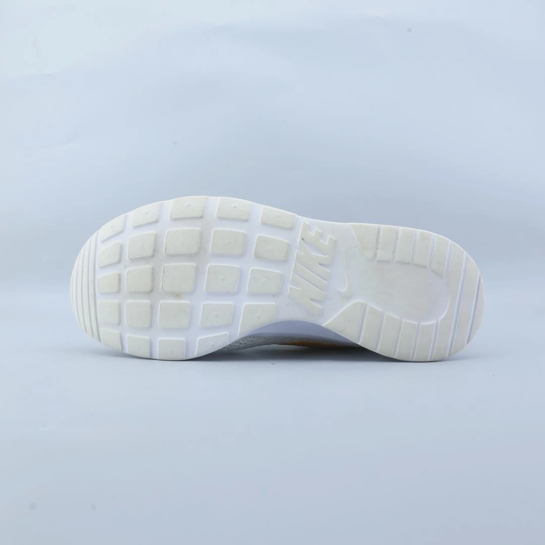 NIKE TANJUN Running Shoe Charms