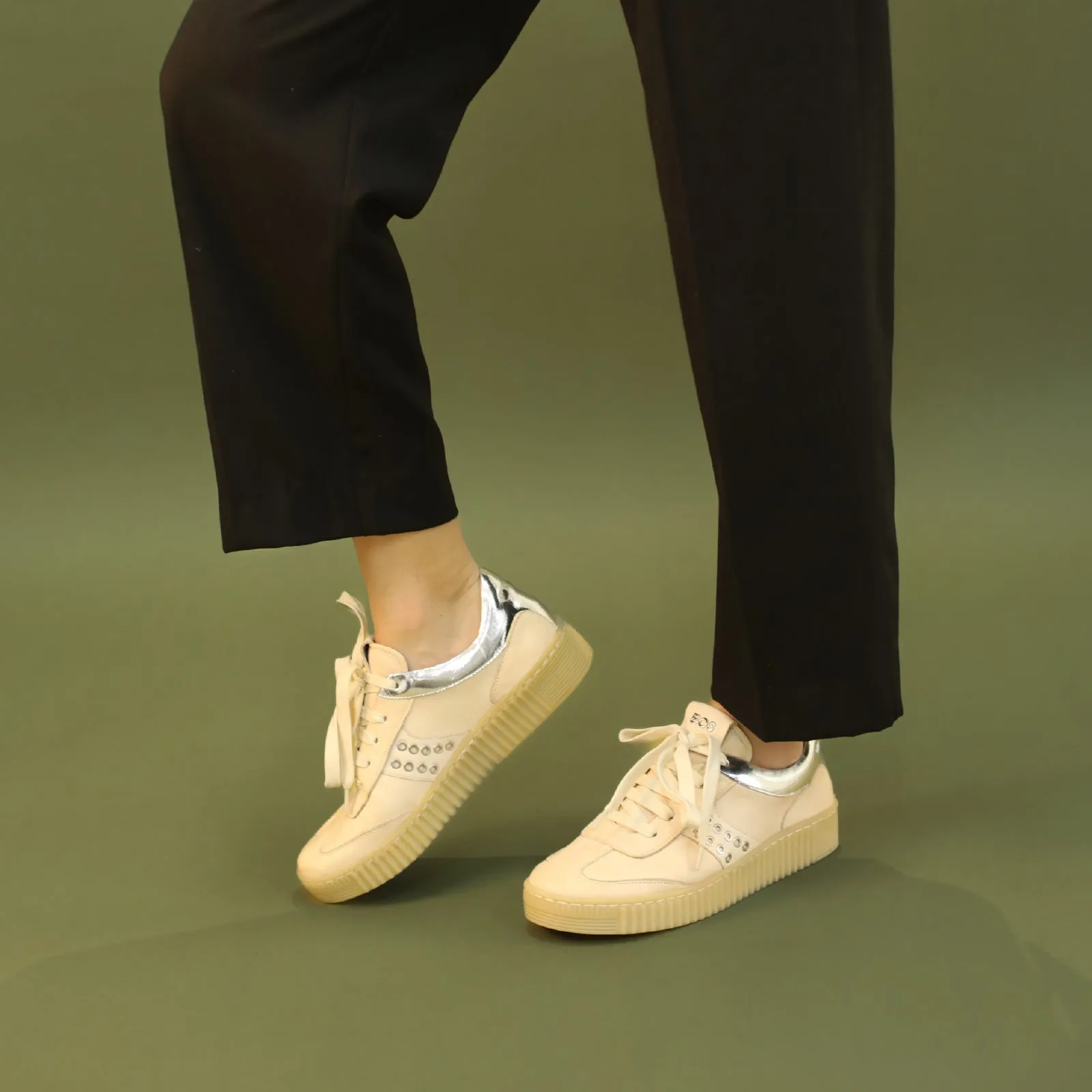 JOYLA Sneakers And Socks