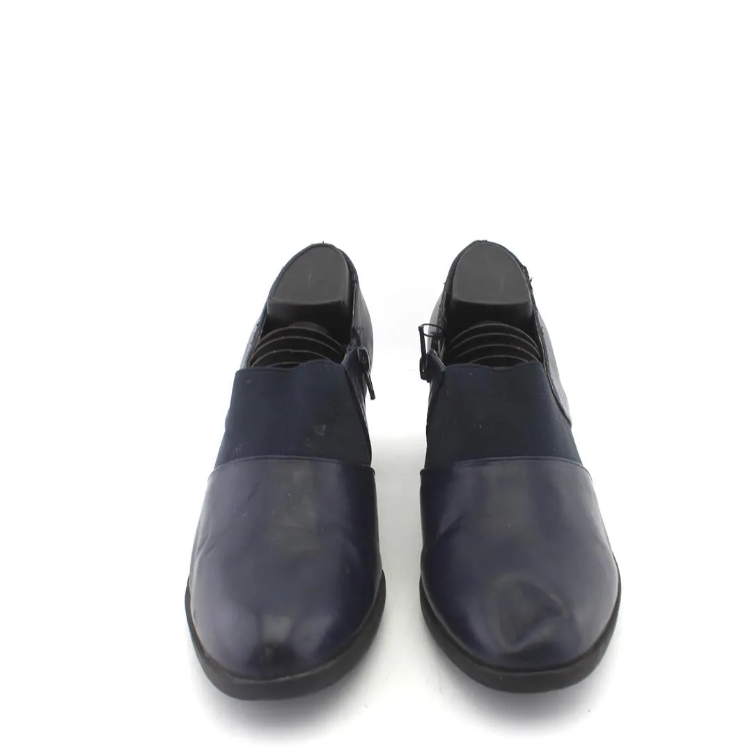 Xhilaration High Heels KIM ROGERS .