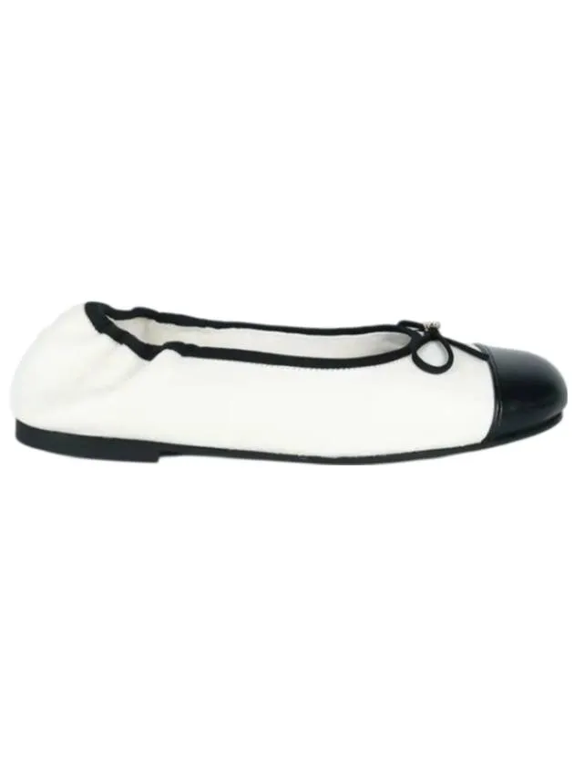 Comfortable Shoes Lambskin Flats White Chanel
