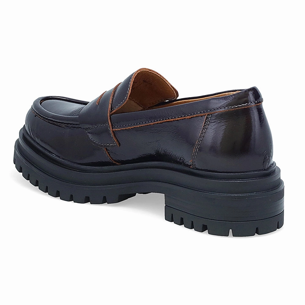 Legend Chunky Platform Loafer Oxfords Vs Derbys