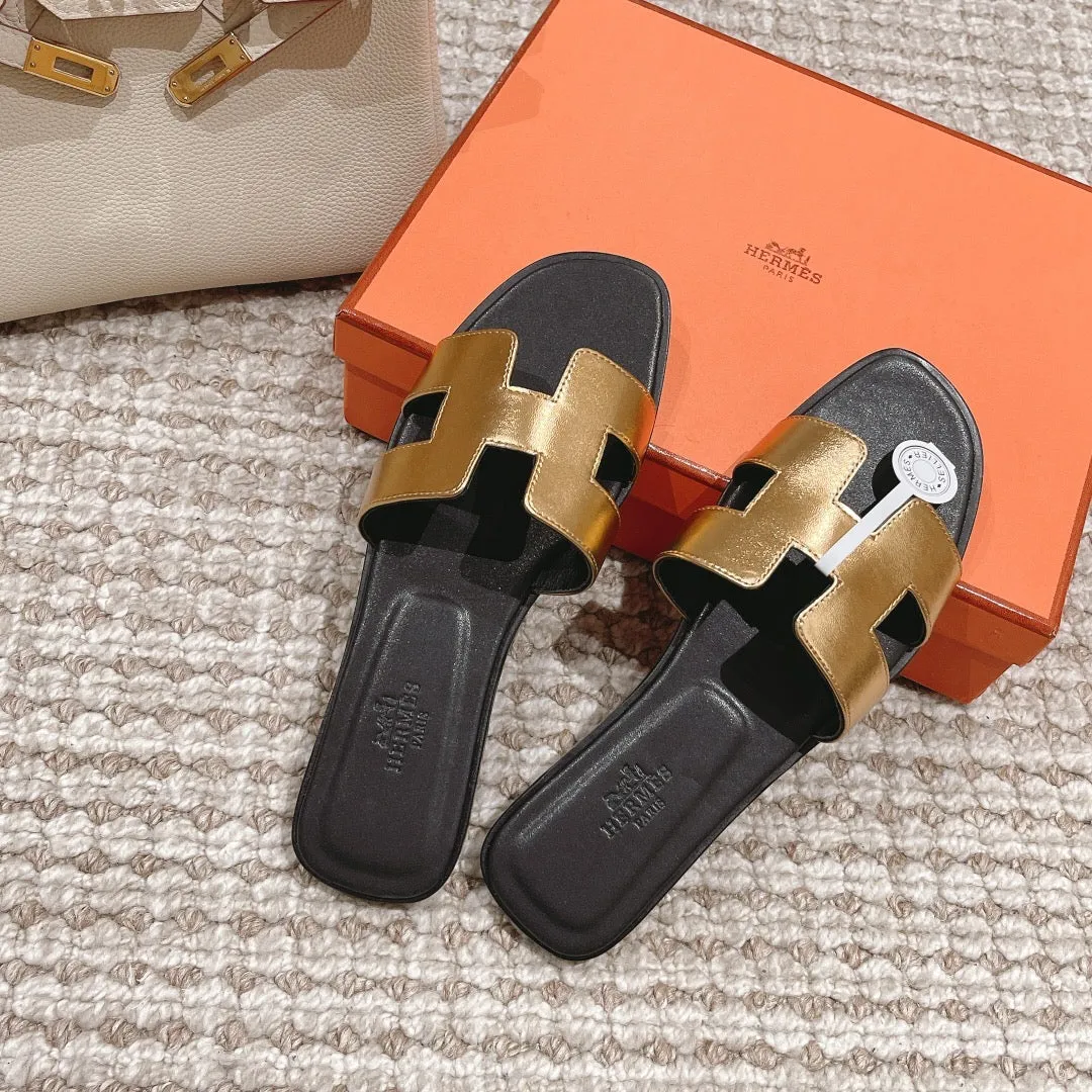 SE1091 H Oran Sandal /  Size4-11 Coach Sandals