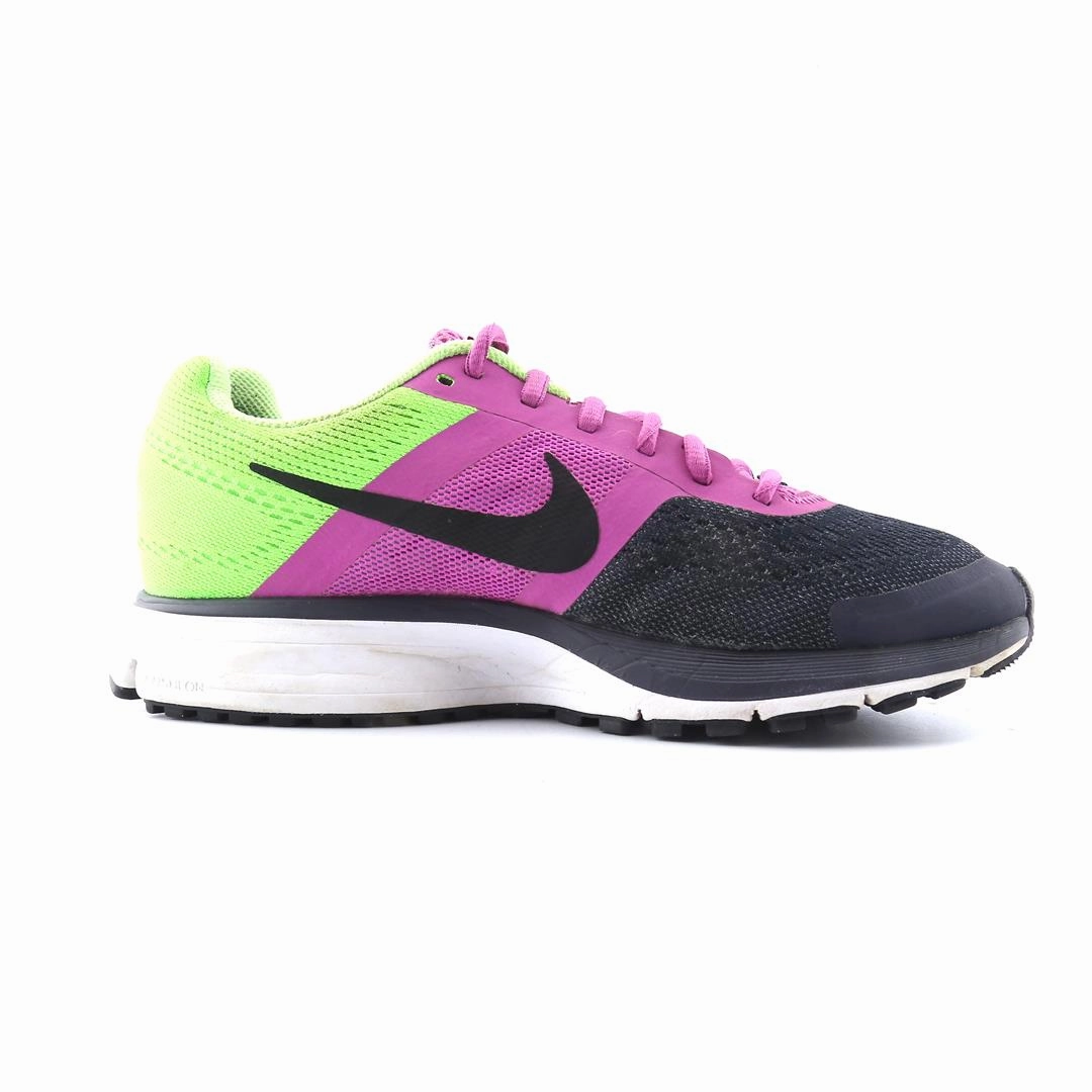 Revel Running Shoes NIKE AIR PEGASUS  30