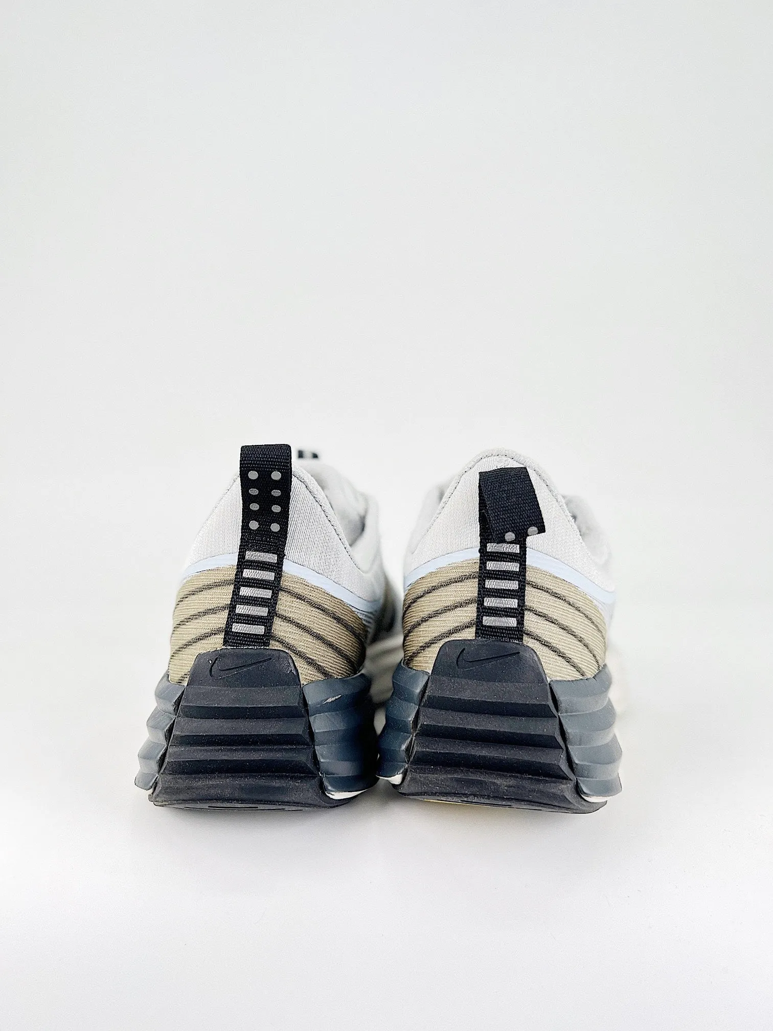 Friday Deals On Nike Shoes Ak 140