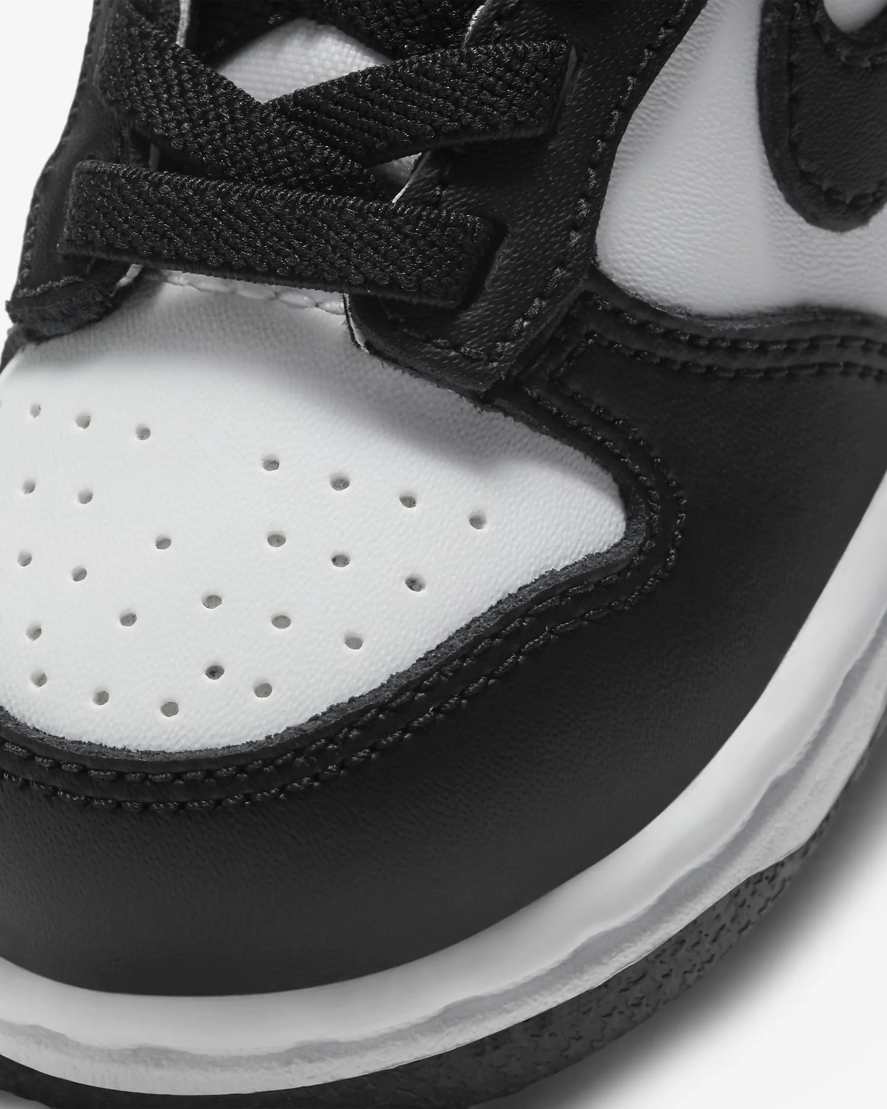Nike Kids' Dunk Low Shoes - White / Black Nike Bow Shoes