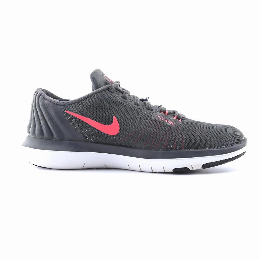 NIKE FLEX SUPREME TR 5 Running Shoe Laces