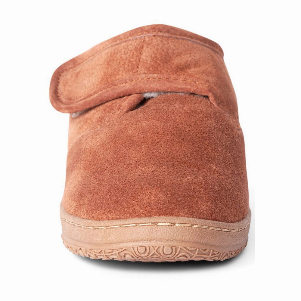 Slide On Sneakers Old Friend Adjustable Boot Chestnut (Men's)