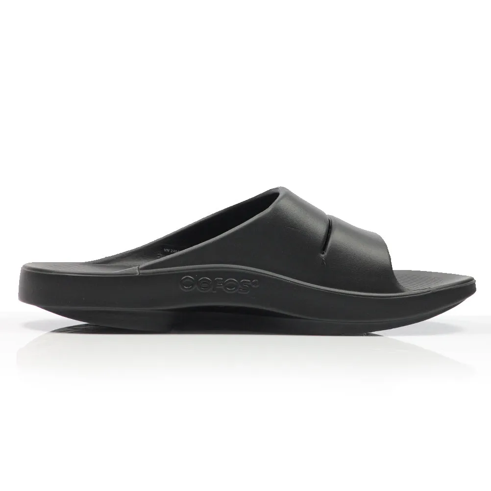 OOfos Unisex OOahh Recovery Slide - Black Running Shoes Revel