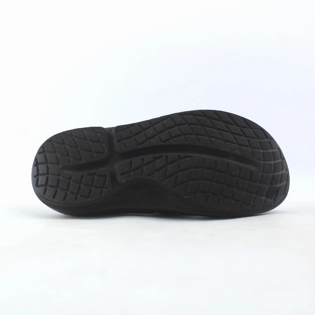 Hairy Feet Slippers OOFOS OOCLOOG