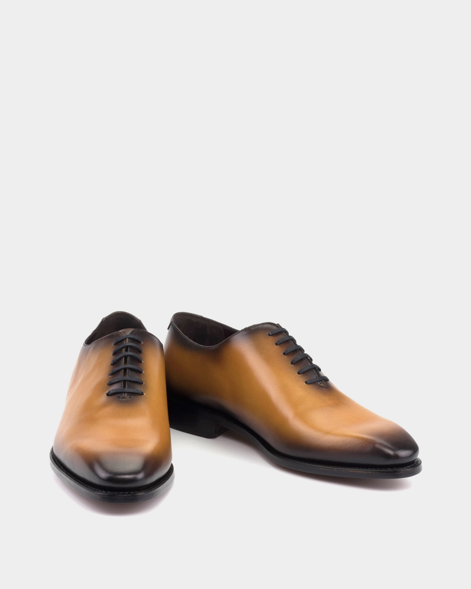 Oxford Closed Lacing Vincent Mustard Calf Wholecut in 722