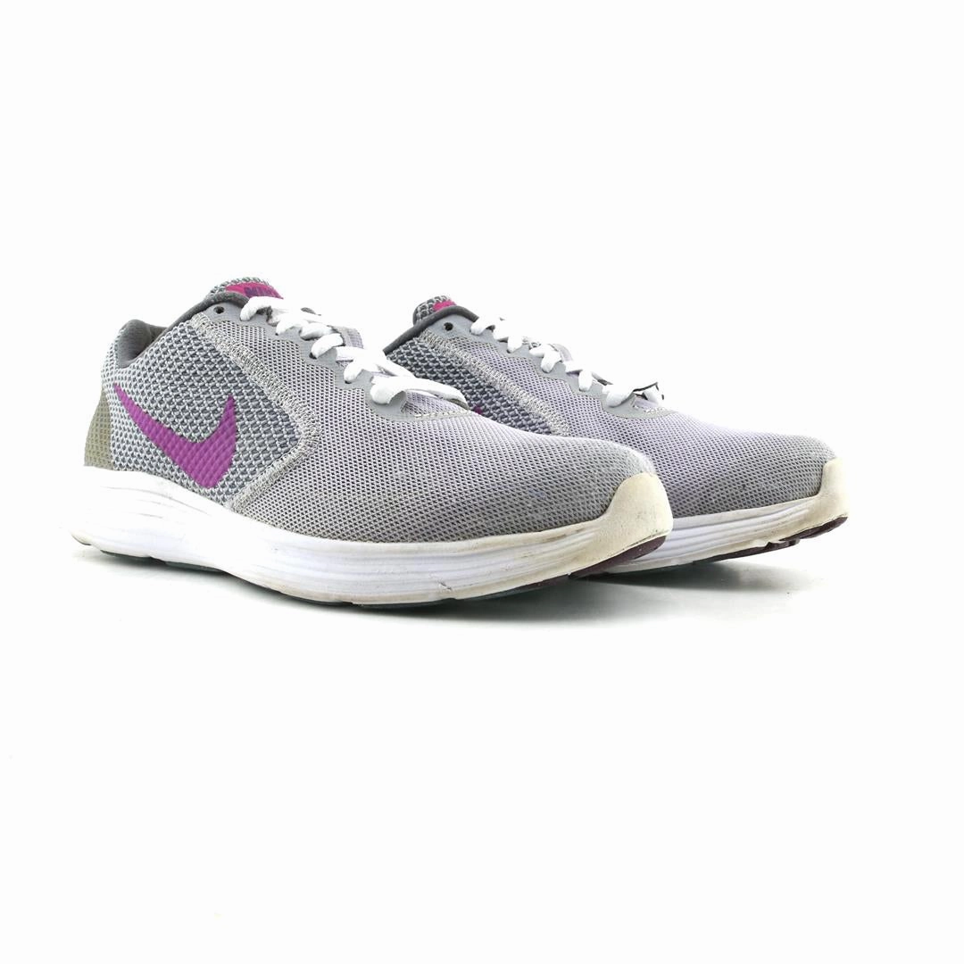 Eco Friendly Running Shoes NIKE REVOLUTION 3