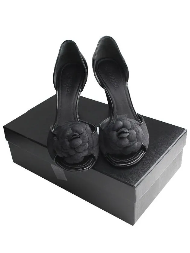Black camellia open toe shoes 35 and a half Chanel Stiletto Heels Vs High Heel
