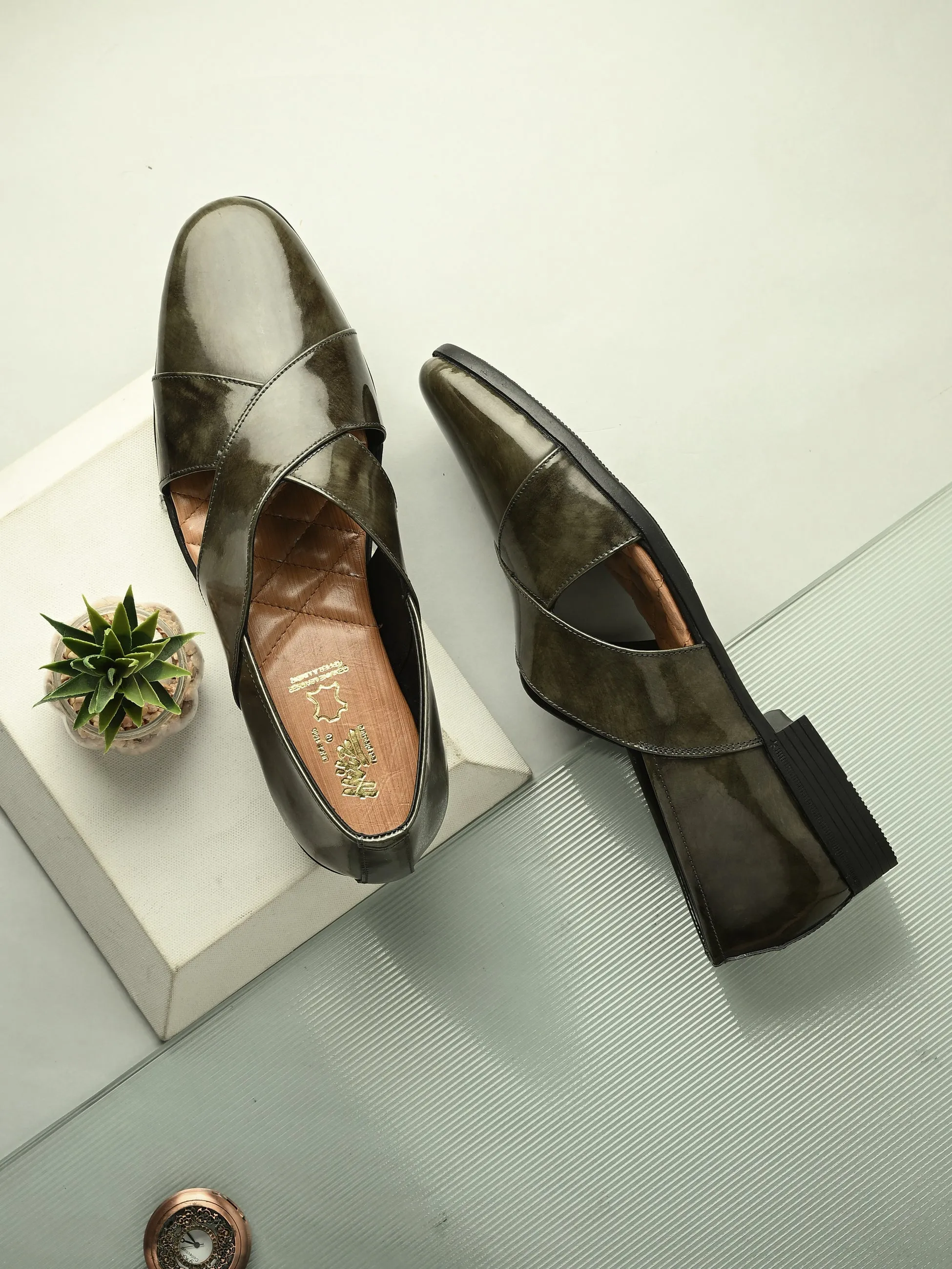 Sandals Tom Ford Behrouz Ethnic Leather Shoes